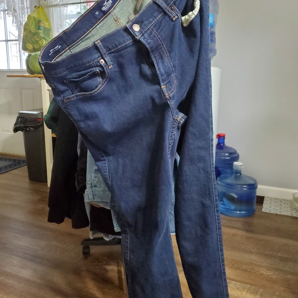 Hollister Super Skinny Jeans 36x32